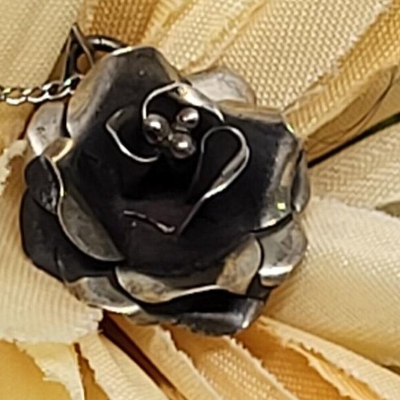 Vintage, Mexico, .925 Stamped, Flower Design Pendent Necklace, - Picture 7 of 7